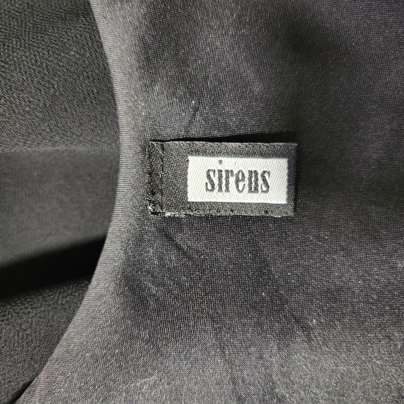 Asymmetrical Black Ruffle Dress - Picture 3 of 6